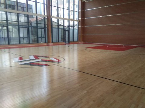 篮球场木地板安装费用