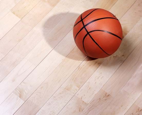篮球木地板一平米大概多少钱|篮球馆木地板每平米价格